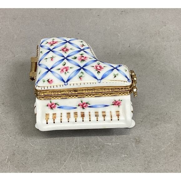 Lefton China 1997 #11176 - Piano Hinged Trinket Box Pink Flowers - Picture 1 of 11